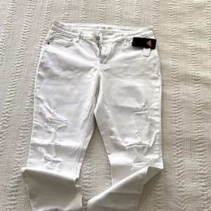 NEW WITH TAGS - white denim skinny jeans